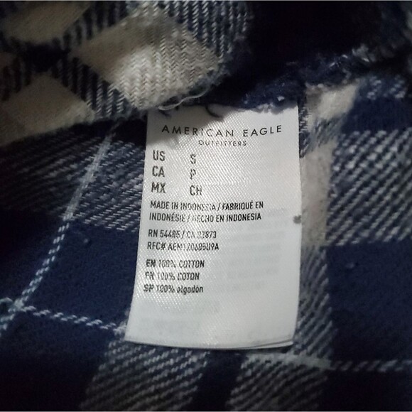 American Eagle Women's Boyfriend Fit Flannel Shirt - Size Small - Blue/White - Picture 4 of 16